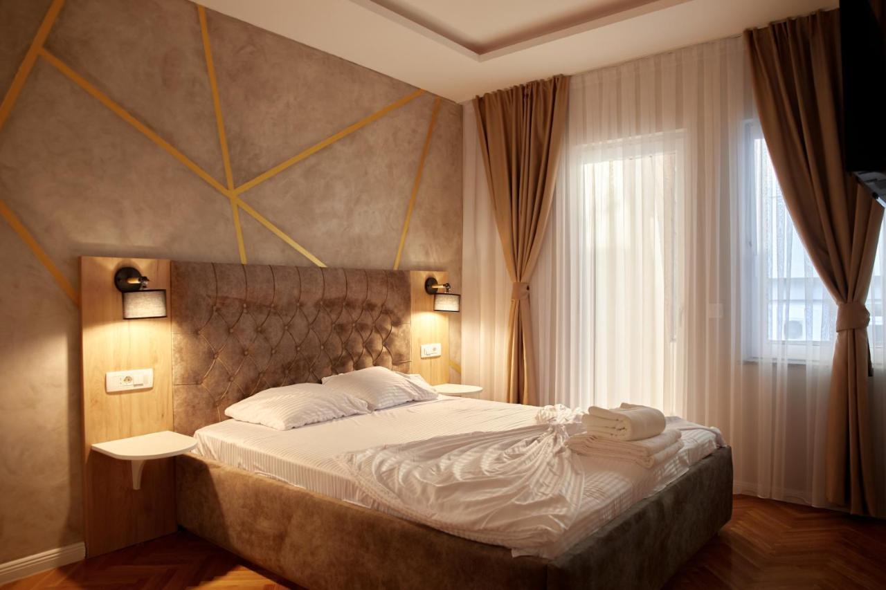 Amico Hotel 普里什蒂纳 外观 照片