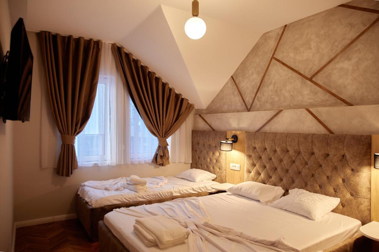 Amico Hotel 普里什蒂纳 外观 照片