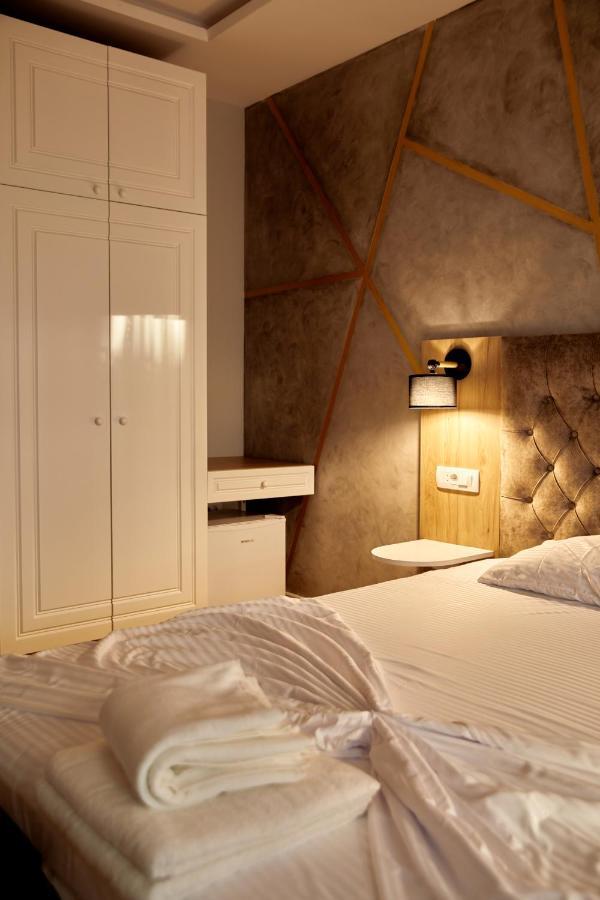 Amico Hotel 普里什蒂纳 外观 照片