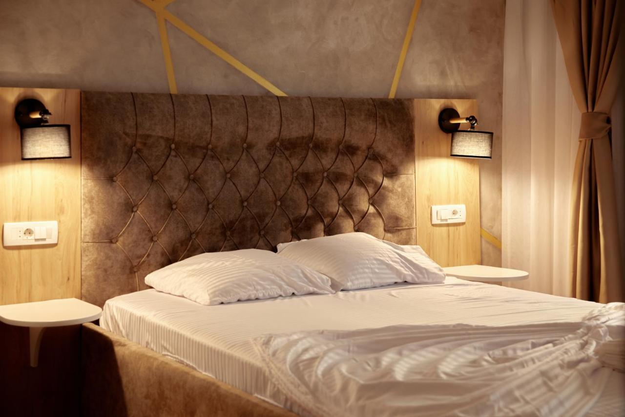 Amico Hotel 普里什蒂纳 外观 照片