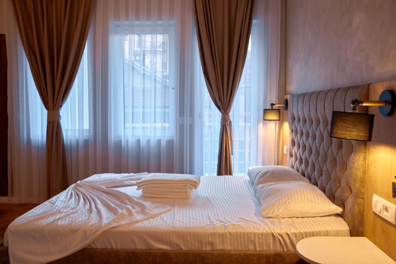 Amico Hotel 普里什蒂纳 外观 照片