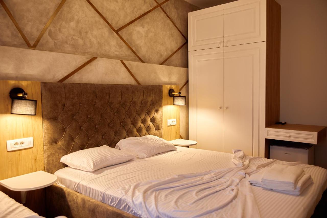 Amico Hotel 普里什蒂纳 外观 照片