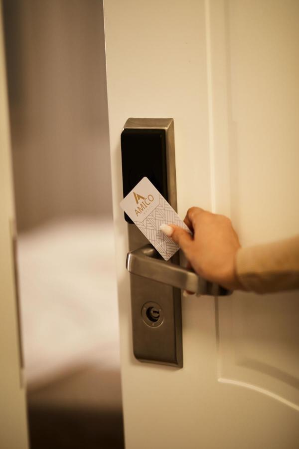 Amico Hotel 普里什蒂纳 外观 照片